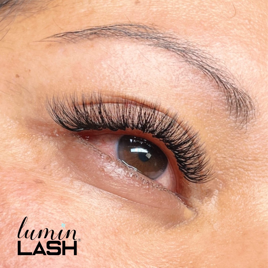 Russian Volume Lash Extensions in Missouri City